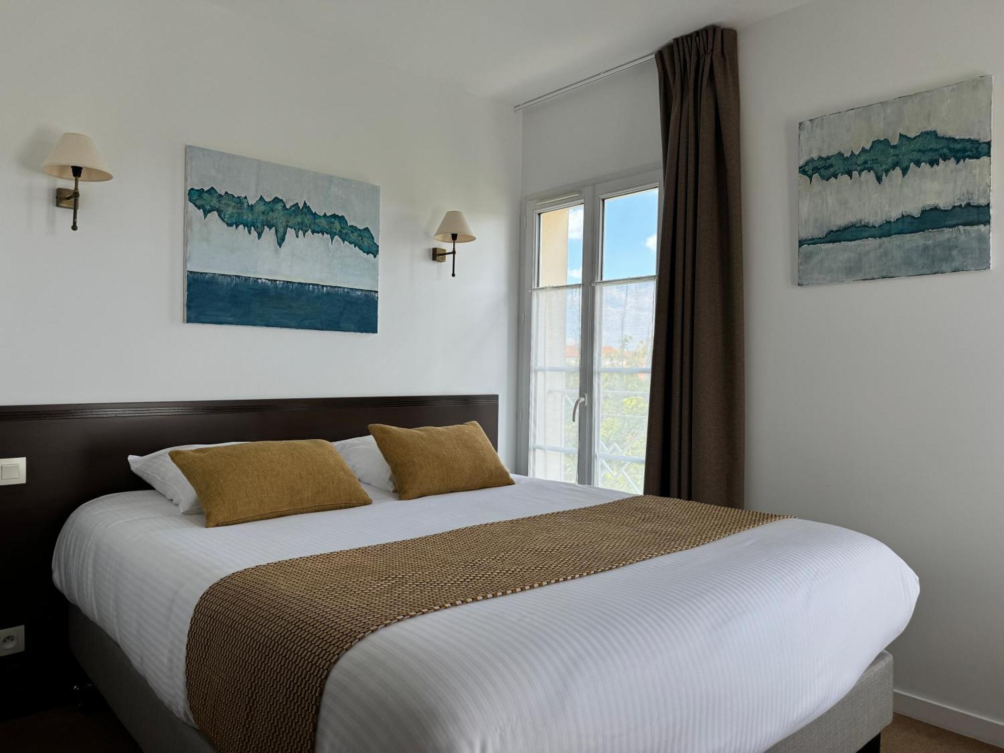 Logis Le Richelieu - Royan Atlantique Hotel Saujon