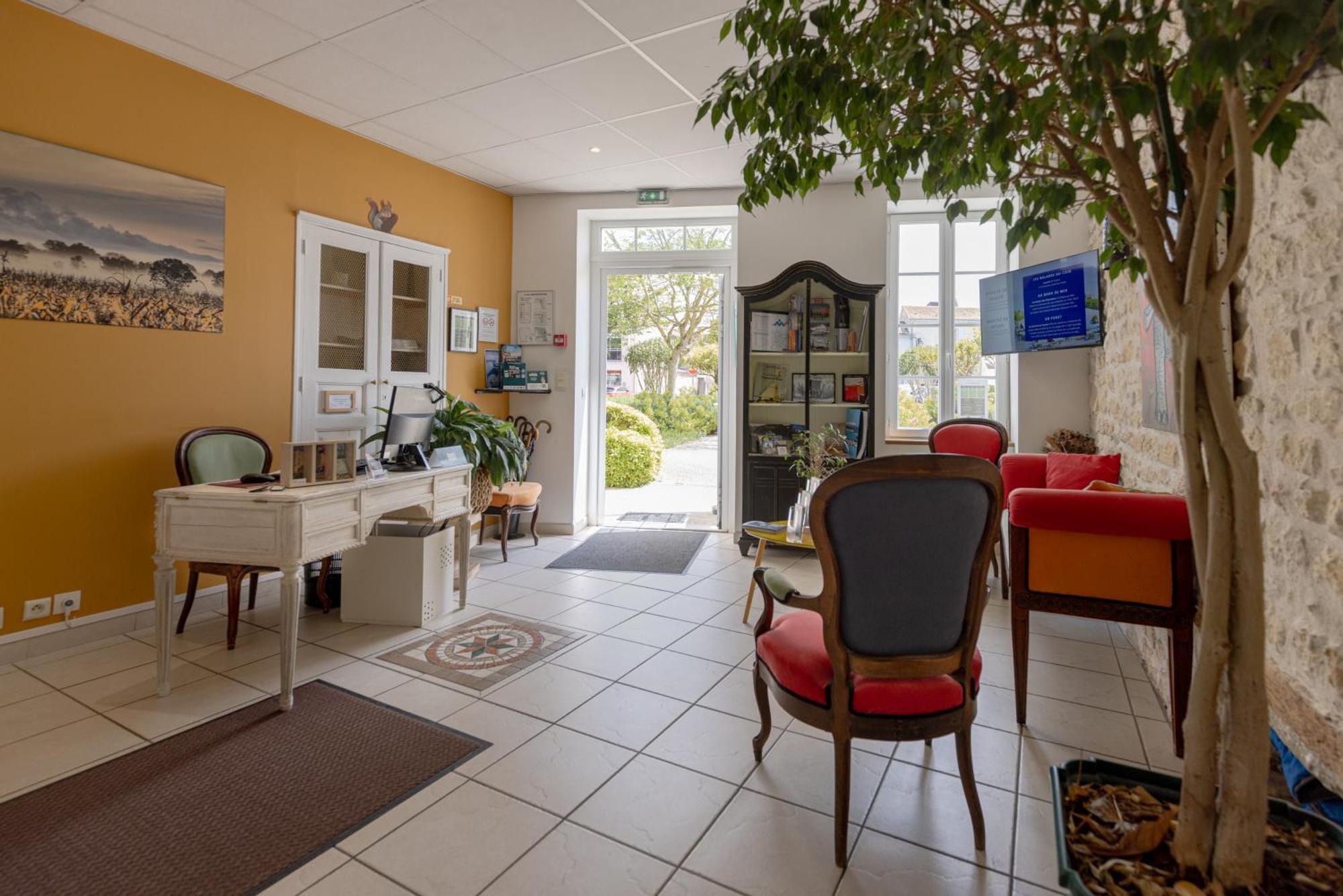 Logis Le Richelieu - Royan Atlantique Hotel 3*